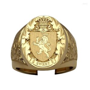 Cluster Rings Big Gold Color Ring Men's Exaggerate Domineering Royal Lion Crown Pattern Stamp Logo Cocktail Party Nobility Finger Jewelr Rit