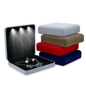 18x18x4.4cm Velvet LED Jewelry Box Collo Brincho Ring Box Bowerys Conjunto de jóias Exibição de armazenamento H220505