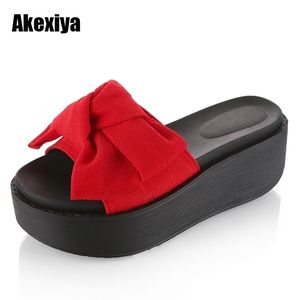 Big Bowtie Woman Beach Flip Flops Summer Sandals Slip Resistant Slippers Platform Sandals Size 3541 Black pink red green Y200423