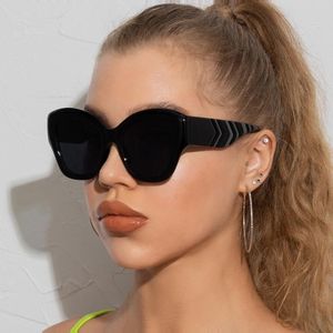 Okulary przeciwsłoneczne Moda Vintage Duża Rama Cat Eye Women Designer Travel Driving Sun Glasses Sexy Damskie Odcienie