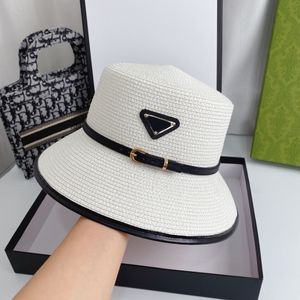 Chapéus trançados de grama elegantes bonés de grife de luxo marca clássica masculino feminino chapéu de balde de palha moda boné carta chapéu de sol ao ar livre de alta qualidade