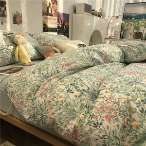 Novo conjunto 100% de algodão 4pcs Conjunto de roupas de cama de luxo leito de cama de linho floral capa de tampa de camas de capa de capa de colcha macio 200x230cm