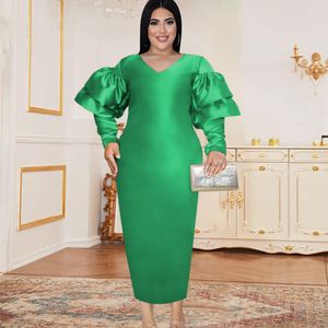 Abiti taglie forti Abito natalizio Verde scollo a V Manica a farfalla Guaina Cocktail Elegante evento Prom Abiti da festa Maxi per le donnePiù