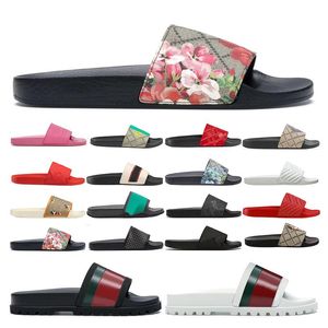 2022 Luxurys designers sandaler för män kvinnor klassiska blommor brokad glider lägenheter läder gummi plattform flip flops växel bottnar strandskor loafers storlek 36-45