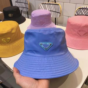 Moda geniş kenarlı şapkalar Kova Şapka Kadınlar için takılmış kapaklar Güneş Bere Önleyin düz Bonnet beyzbol şapkası Snapbacks erkekler açık balıkçılık kasketleri rahat tasarımcı takı