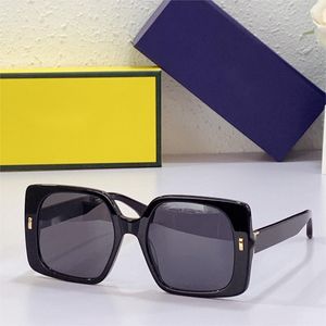 Óculos de sol para mulheres e homens verão 0422 estilo anti-ultraviolet Retro Plate Full Frame Frame Caixa aleatória