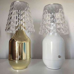 Nordic Luxury Table Lamp Italy berömd ny design USB -laddning vardagsrum Hotel Bedside Restaurang Modern stil H220423