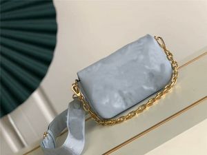 Tasarımcı Lüks Bubblegram Cüzdan Üzerinde Kabul Zinciri Mavi Crossbody Omuz Çantası İşlemeli Kapit Yoksul Deri M81399 7A Kalite