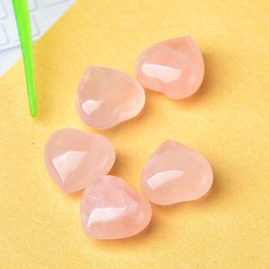 Ornamenti in pietra a cuore da 15 mm Quarzo rosa naturale Pietre turchesi Decorazione a mano Accessori per pezzi con maniglia