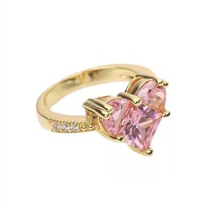 Ins Trend Pink Love Zircon Ring Light Luxury Nicchia Design Temperamento High-End All-Fiammifero Dito indice Personalità Gioielleria di moda