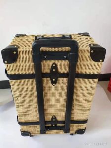 حقيبة العلامة التجارية Luggag Travel Forcase Lugggages Men Men Women Trunk Bag Flowers Letters Rod Box Spinner Universal Wheel Duffel Facs