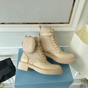 2022 kadın ayak bileği boot parlak deri bağcıklı botlar yeniden nynylon orta-buzağı botları siyah beyaz çanta kral savaş botları ile kutu no407