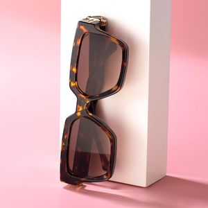 Okulary przeciwsłoneczne Square Kobiety moda typu 2 okulary przeciwsłoneczne Mężczyzn Men Designer Luksusowy sportowy sport