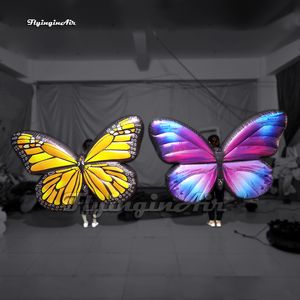 Özelleştirilmiş Yürüyüş Şişme Kelebek Kanadı Aydınlatma Sahnesi Performans Giysileri Çok renkli LED Geçit Töreni İçin Kelebek Kostümleri