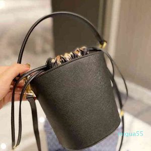 Bucket Bag Top Luxury Designer Crossbody Shoulder Handbag Women's Fashion Läder Tote Shopping Strap