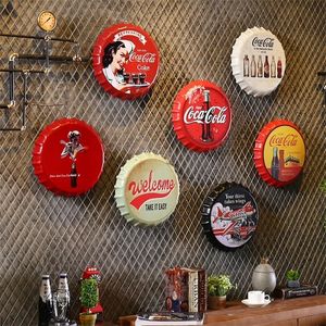 Yaratıcı Demir Bira Şişesi Kapağı Artrafts Retro Stickers Duvar Asma Dekorasyon Vintage Bar Cafe Mağazası Ev Dekorasyon Aksesuarları T200331