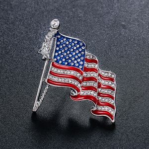 Crystal American Flag Brosches för män Kvinnor Roteston Corsage Wedding Dress Suits Brud Smycken Brosch Pin Accessories