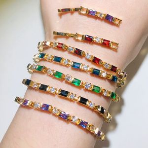 Multicolor Womens Tennis Armband AAA CUBIC ZIRCONIA BRACELETS Vit Ruby Green 18K Guldpläterad Silver Smycken Armband för Kvinnor Flickor Party Alla hjärtans daggåva