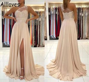 Elegant One Shoulder Chiffon A Line Bridesmaid Dresses Lace Appliqued Simple Wedding Guest Prom Party Gowns Sweep Train Sexy Side Slit Maid Of Honor Gowns CL0331