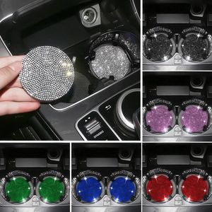 Utensili manuali Sottobicchieri per auto diamantati Fessure per bicchiere d'acqua Tappetino antiscivolo Cuscinetti in silicone Cuscino per sedile Gadget per auto Bling Ricambi auto Inventario all'ingrosso