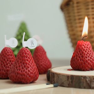 1pc/4 st jordgubbsdekorativa aromatiska ljus soja vax doftljus för födelsedag bröllopsljus inventering grossist