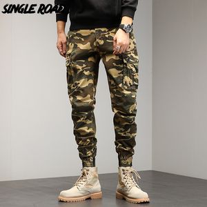 Calças de carga dos homens techwear camo baggy moda militar joggers calças masculinas streetwear casual para 220422