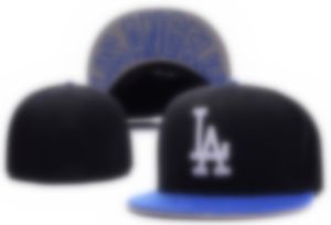 2023 Мужские и женские бейсбольные кепки с вышивкой Новая мода Хип-хоп Футбол Спорт на поле Полный закрытый дизайн Вентиляторный микс Размер 7-8 Кепки размера F-7