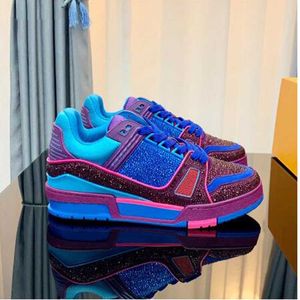 High quality luxury Spring and summer men sports shoes collision color outsole super good-looking are Size38-45 kmjk00001