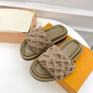 Skor tofflor plattformsdesigner tofflor lyxiga sandles pool kudde komfort mule glider plattformar sandal för kvinna riktig läder sommarsko