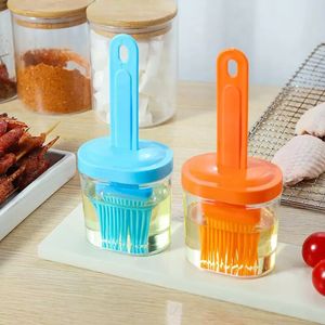 Cooking Utensils Portable Silicone Oil Brush Bottle High Temperature Resistant One-Piece Oil-Brush With Cover Barbecue Brushes Baking Grill Pancake BBQ Tool