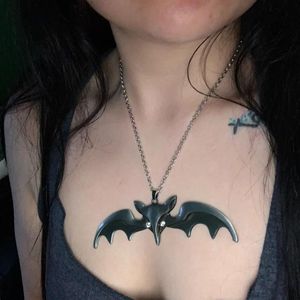 Pendant Necklaces Lily Munster Screen Accurate Bat Necklace Vampire Jewelry Halloween Costume Gift NecklacePendant PendantPendant