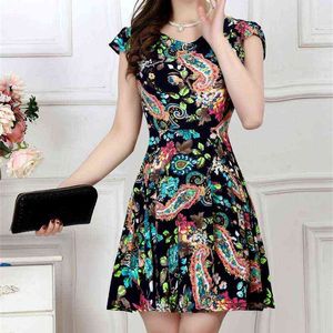 Saia de verão Vestido de tamanho grande mangas curtas Mulheres Floral Imprimir Vestidos Uma Linha Casual L XL 2XL 3XL 4XL 17 Moda