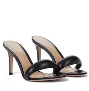 2022 Летние новые сандалии сексуальные тапочки женские высокие каблуки Stiletto кожа мода All-Match One-Word Ремень размером 35-41