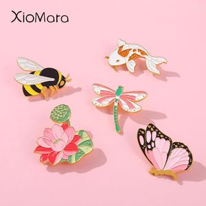 Pinos broches desenho animado carpa dragonfly lotus esmalte pino de moda de moda e mulheres broche de fivela criativa colarinho metal medalha decorativa kirk2