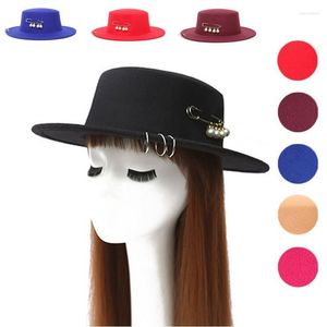 ベレー帽Fedora Hat Copper Ring Big Needleフラットトップトップ秋と冬の男性の女性パナマ20222Beretsウェンド22