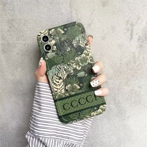 Green Forest Luxury Designer Telefonfodral Klassiskt bokstav Fashion M￤rke Suffs￤kra telefoner Fall H￶g kvalitet f￶r iPhone 14 12 13 Pro Max 7 8 Plus