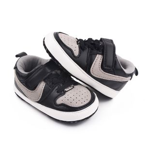 Tênis de bebê Bebes Sapatos de berço de bebê recém-nascido meninos meninas sola macia primeiros andadores sapatos de bebê 0-18 M