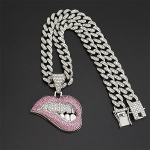 Naszyjniki wisiorek Hip Hop Kryształ Seksowny naszyjnik z wargą z bling 13 mm szerokość Miami kubańska łańcuch dla mężczyzn lodowany chokerpendant