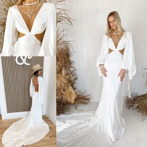 Moderne Strand-Meerjungfrau-Brautkleider, schlichtes Krepp-Flecken-sexy Cutside-böhmisches Sommerferien-griechisches Brautkleid Rue De Seine