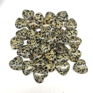 20mmx6mm Statua del cuore Decorazione scolpita Cristallo naturale Balmatin Pietra Quarzo Guarigione Pietra Regalo Ornamento per la stanza