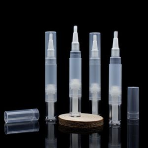 透明な3ML 5MLネイルオイルツイストペン化粧品コンテナリップグロスチューブ付きブラシ付き