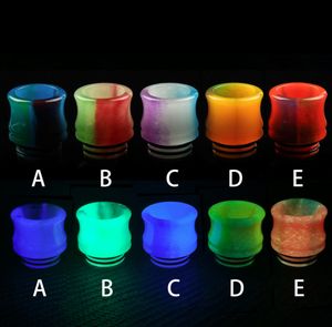 The latest 1.8cm resin pipe luminous pipes cigarette fog fogger accessories, there are many style choices, support custom LOGO