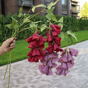 Eine Seide Abutilon Striatum Ranke Blume 32 Köpfe Campanula hängen Blumenzweig für Hochzeit Tafelaufsätze Blumendekoration