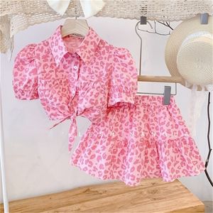 Set di vestiti per ragazze Set di vestiti per bambina di leopardo di colore rosa Set di abbigliamento per bambina di marca Set di camicetta e gonna 220425