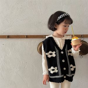 Frühling Mädchen Strickjacke Weste Mode Kinder Mädchen Blume Gestrickte Weste Jacke Kinder Baby V-ausschnitt Pullover 220812