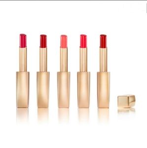 Lippenstifte in reiner Farbe, 5 Farbtöne, 1,8 g, leuchtender Glanz, langanhaltendes, feuchtigkeitsspendendes Lippenstift-Make-up, natürlich schimmernder Lippenglanz und feuchtigkeitsspendende, cremige Stiftpflege-Kosmetik