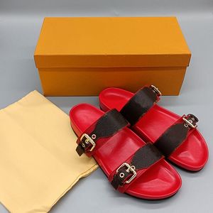 Lyxmärke Sandaler Designer Tofflor Slides Blommig Brokad Flip Flops i äkta läder Dam Skor Sandal utan låda av märke 005