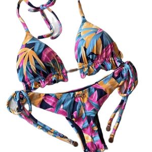 Costumi da bagno da donna Sexy Micro Bikini Set 2022 Donna Costume da bagno di lusso Beach Beachwear Costume da bagno brasiliano Estate Multicolor Biquini