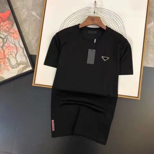 Erkek T Shirt Tasarımcı Adam Tişörtleri Şort Tees Yaz Nefes Üstleri Unisex Gömlek Tunç Mektupları Ile Tasarım Kısa Kollu Boyutu M XL