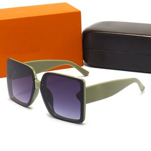 Liten polygonal metall solglasögon Kvinnor Brand Designer Vintage Sun Glasses Female Oval Retro Eyewear UV400 med ruta